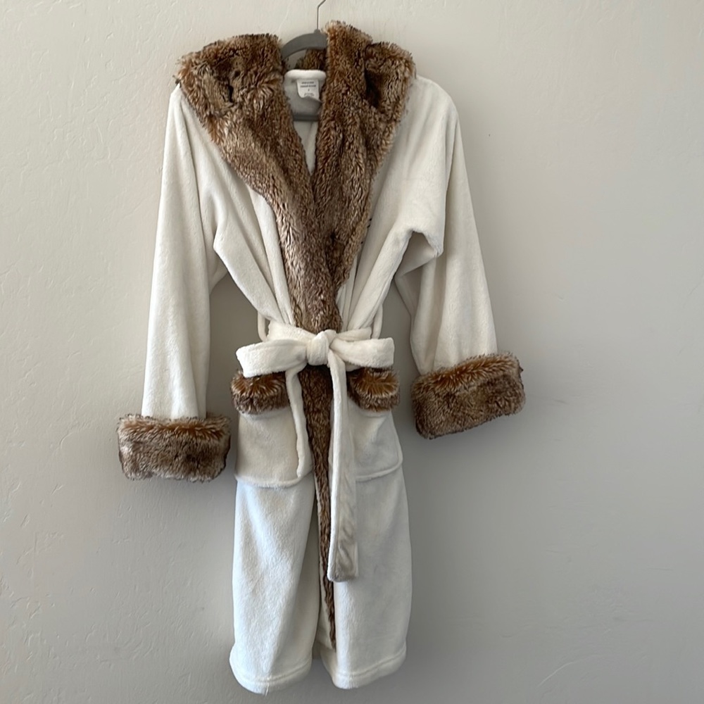 Pottery Barn Faux fur lined robe size small